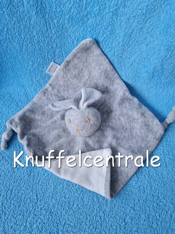 Bambino Konijn knuffeldoek lichtgrijs  met knopen 2x op punten
