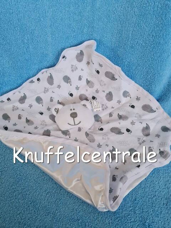 Kris X Kids beer knuffeldoek print egels en slakken