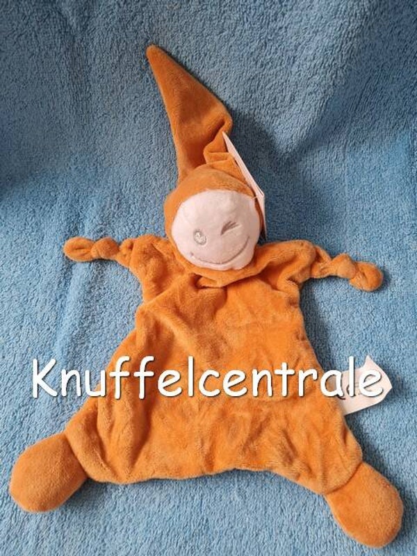 Evora Spookje pop met puntmuts Playing Kids roest oranje knuffeldoek