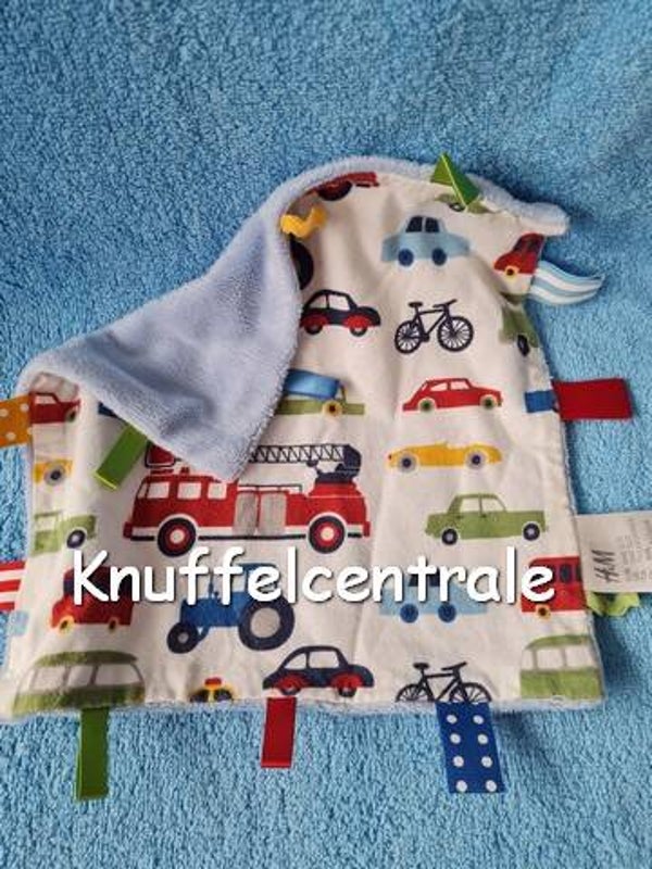 H&M  Hennes & Mauritz voertuigen auto's knuffeldoekje labels