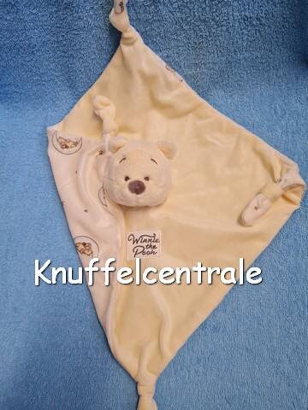 Winnie the Pooh Primark creme knuffeldoek Disney Baby met print Pooh op de maan getekend onderkant (zonder label)