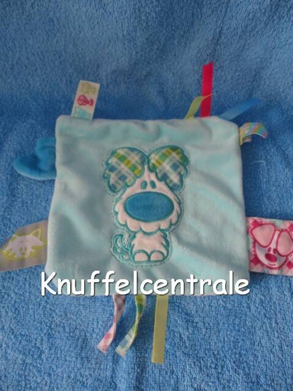 Tiamo Woezel knuffeldoek blauw met labeltjes (zonder label)