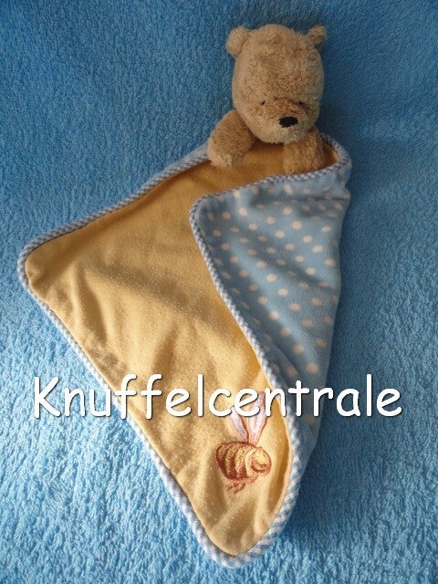 Winnie the Pooh knuffeldoek geel blauw witte stip (zonder label)