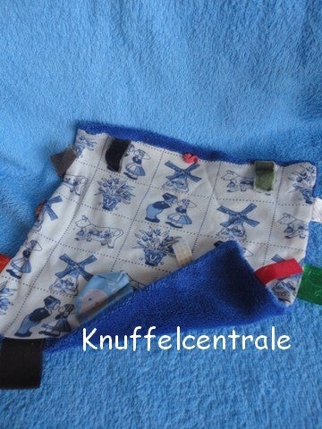 Snooze Baby blauw Delfts blauw print label knuffeldoek groot SnoozeBaby