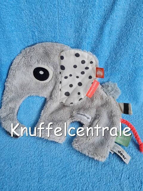 Done by Deer Olifant Elphee  knuffeldoek