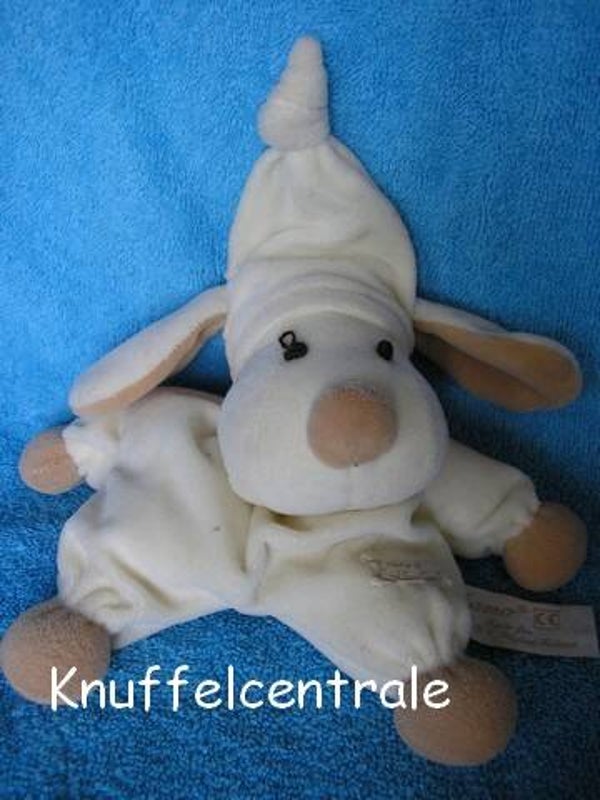 Tiamo hond sterpopje wit met beige met muts en rammel