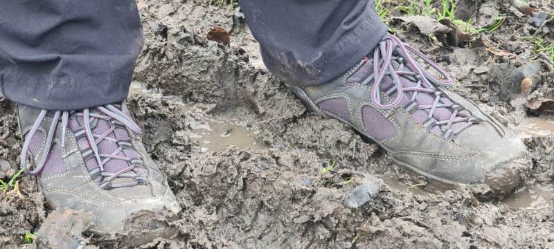 wandelen in de modder