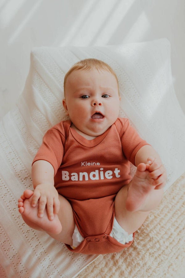 Romper kleine bandiet