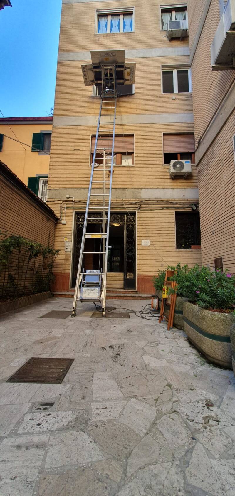 immagine-whatsapp-2023-12-05-ore-12-51-29_71821def-standard.jpg