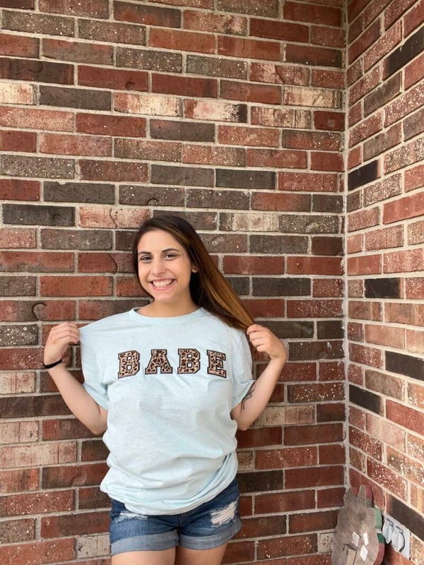 Babe chenille patch tee