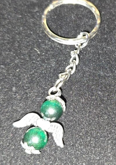 Schutzengel Schlüsselanhänger mit Edelsteinperle Grünes Tigerauge