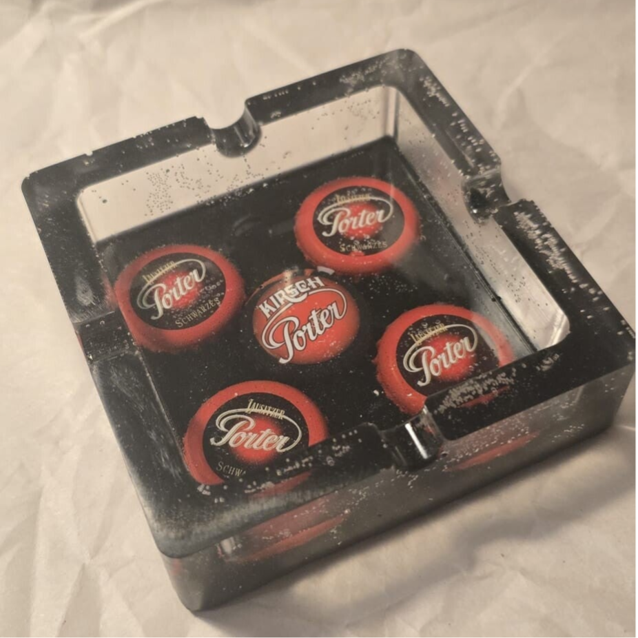 Aschenbecher Kronkorken Eckig "Porter"