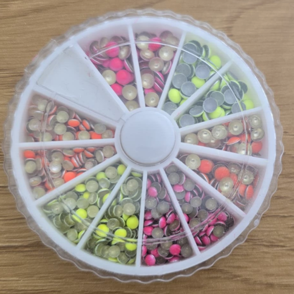 Nailart Strass " Nieten-Neon"