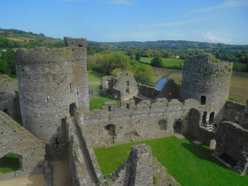 Kidwelly Castle wales35.nl