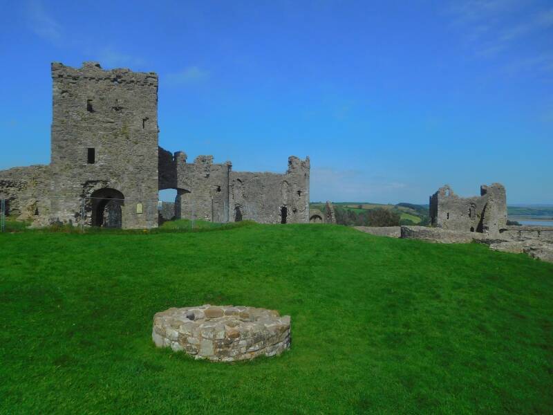 Laugharne Castle wales35.nl