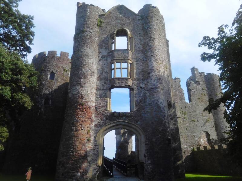 Laugharne Castle wales35.nl