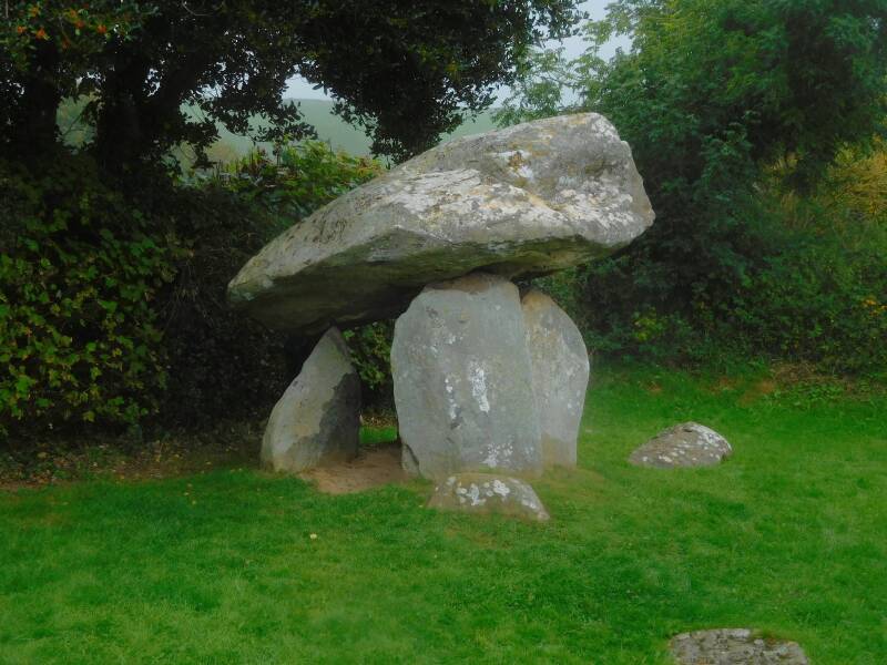 Carreg Coetan wales35.nl