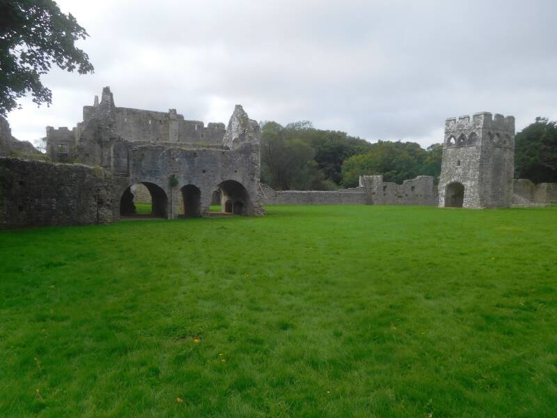 Bischop, place lamphey wales35.nl