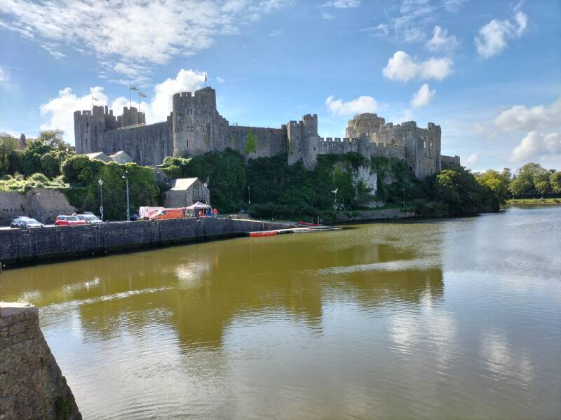 Pembroke Castle wales35.nl