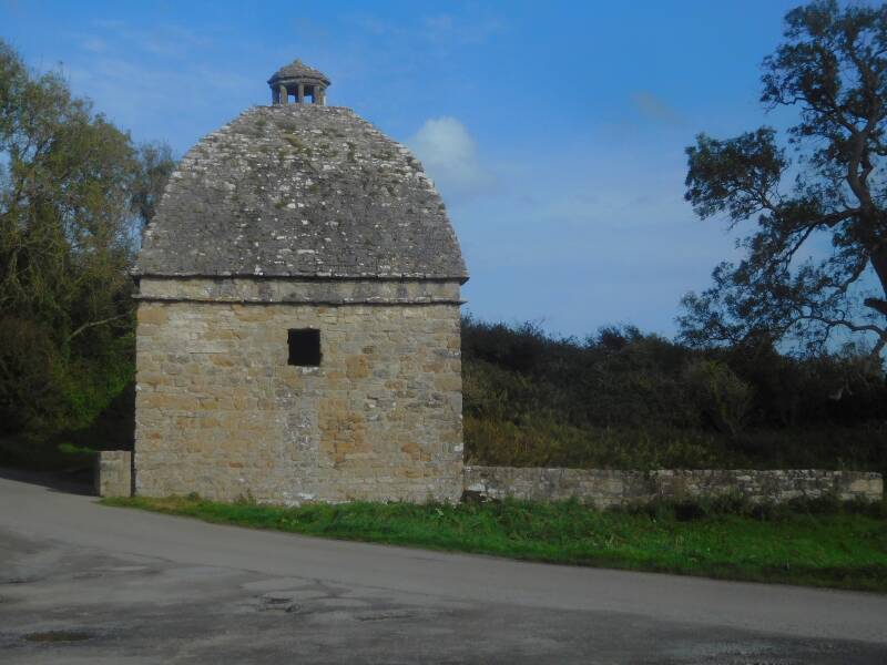 Penmon dovecot wales35.nl