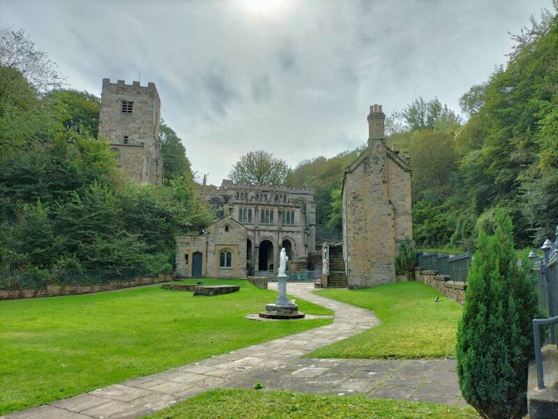 St. Winefride wales35.nl