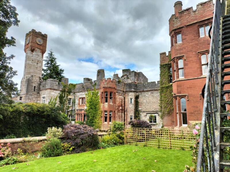 Ruthin Castle wales35.nl