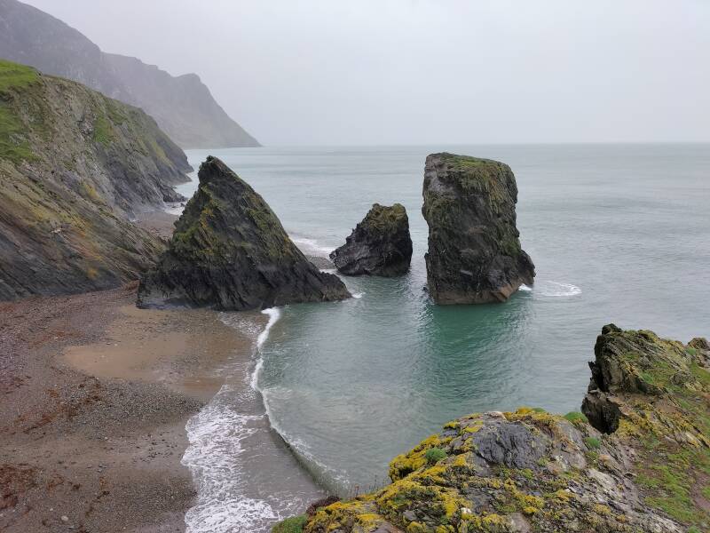 Trefor Sea Stacks wales35.nl