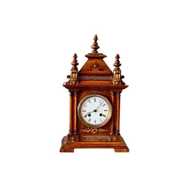 Notenhouten Tafelklok