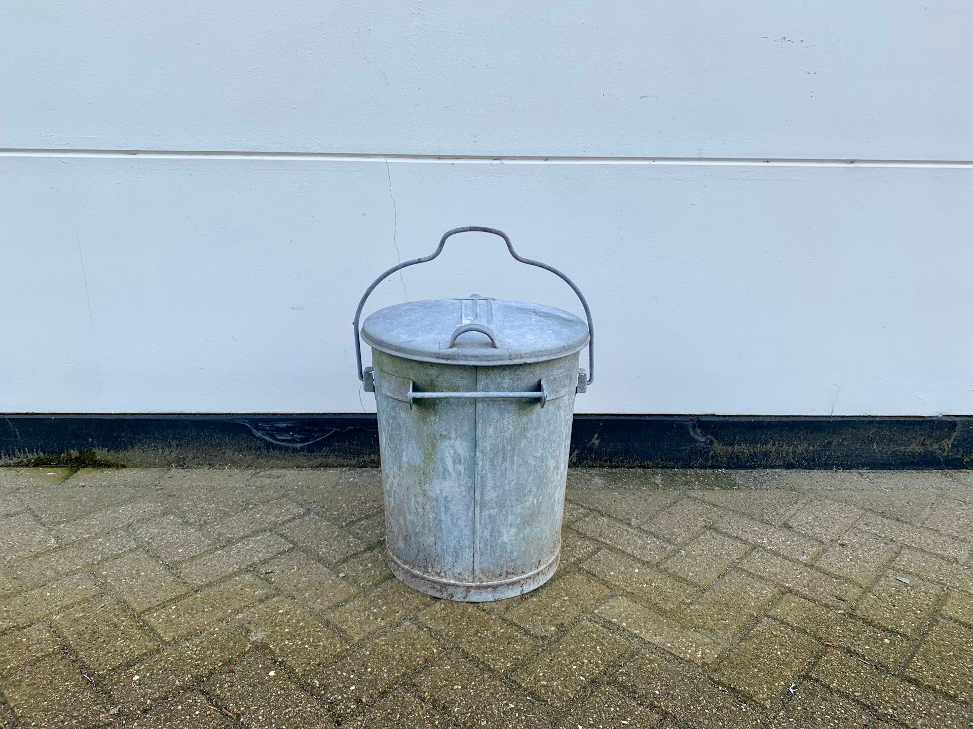 Zinken Vuilnisbak | Amsterdam