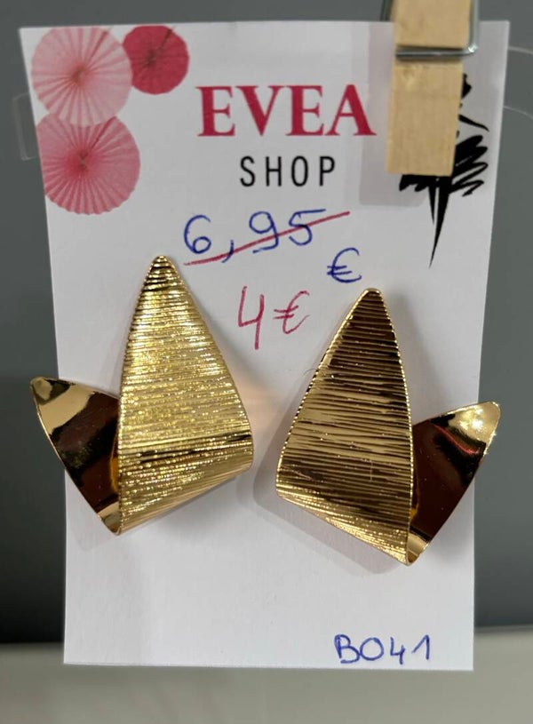 Boucles d'oreilles virgule dorée