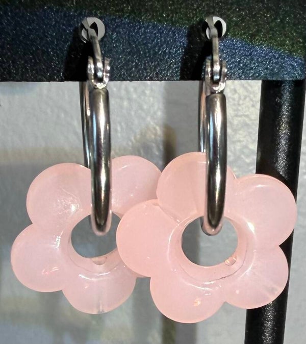 Boucles d’oreilles créoles argentées - rose pâle