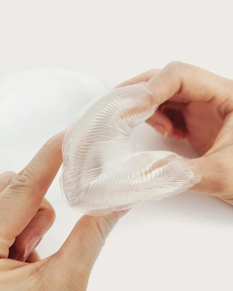 Acc :1 paire de coussinets de soutien-gorge en silicone invisible pour femmes