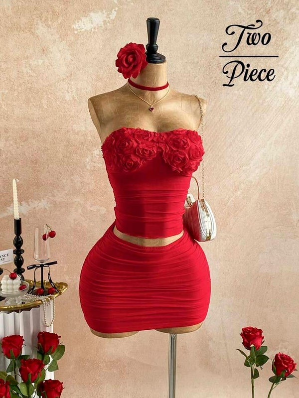 2 pièces/Set Tenue romantique pour femme - Blouse texturée à roses rouges en maille et mini-jupe froncée