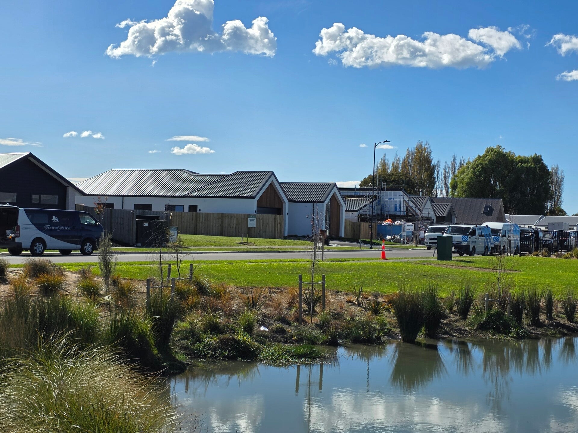 new homes, homes under construction, vacant land, reserve outlook