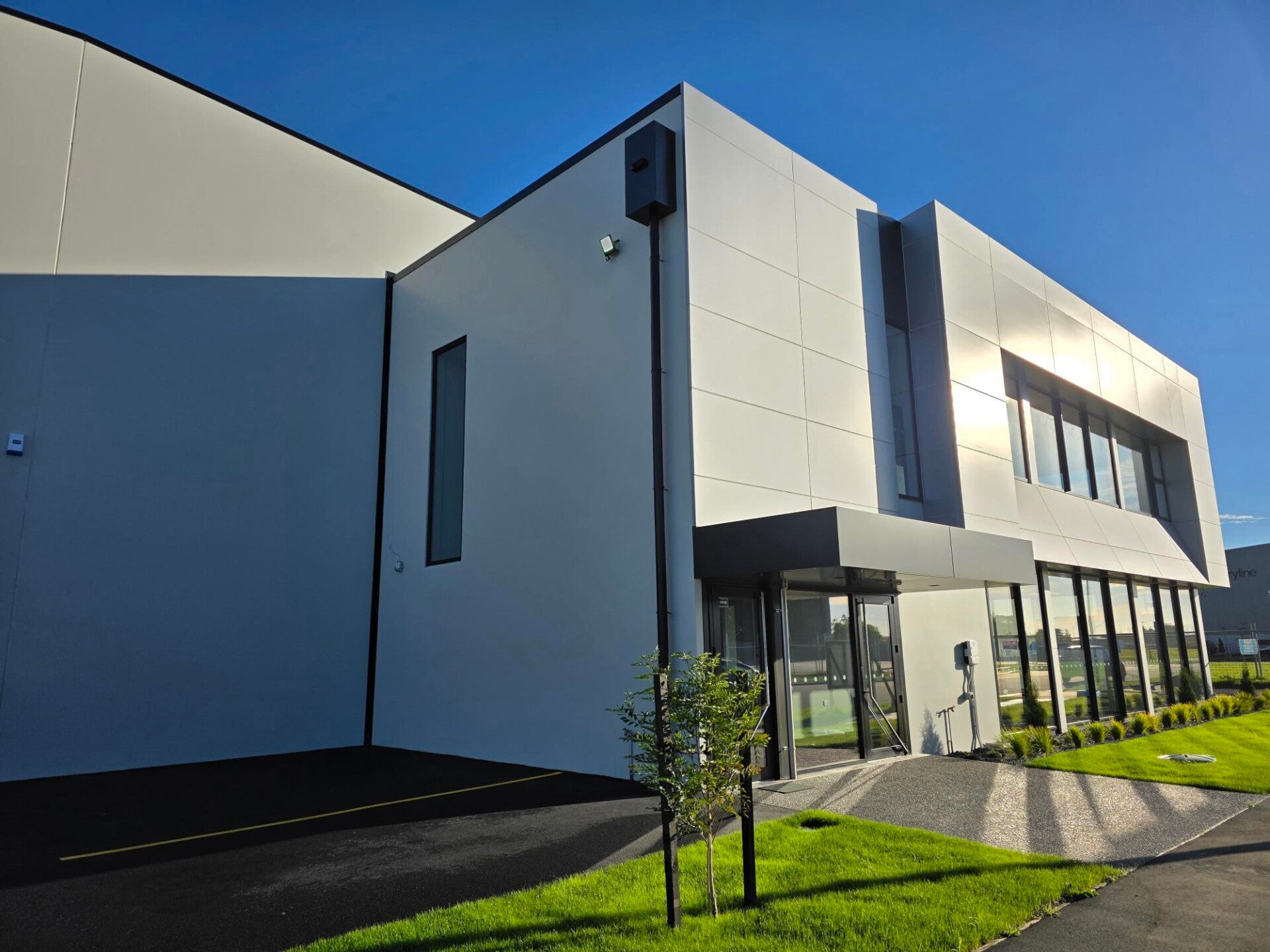 commercial building insurance, industrial building insurance, mixed-use building insurance