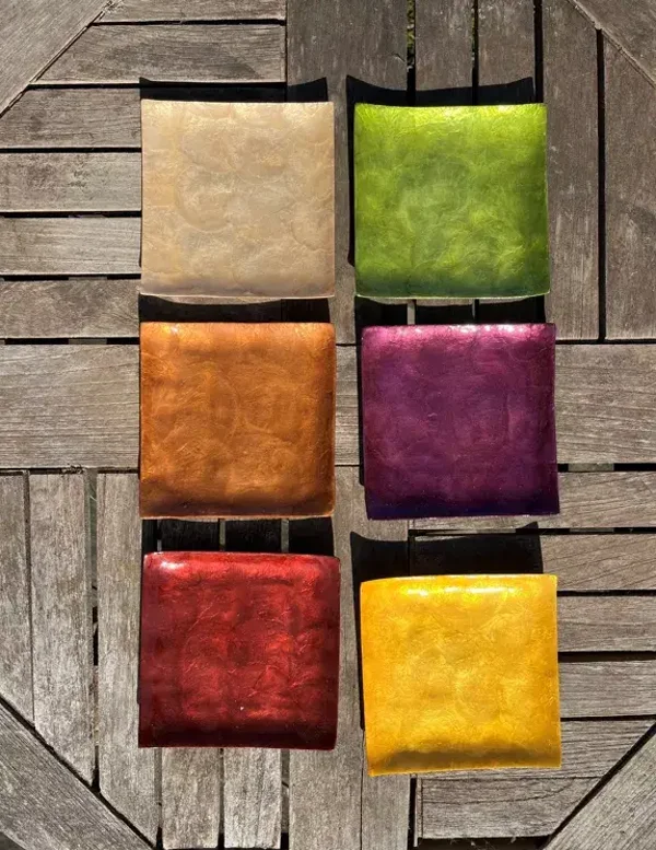 Set de 6 petits plats carrés en capiz naturel vif pour apéro