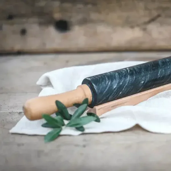 Rouleau à pâtisserie en marbre noir