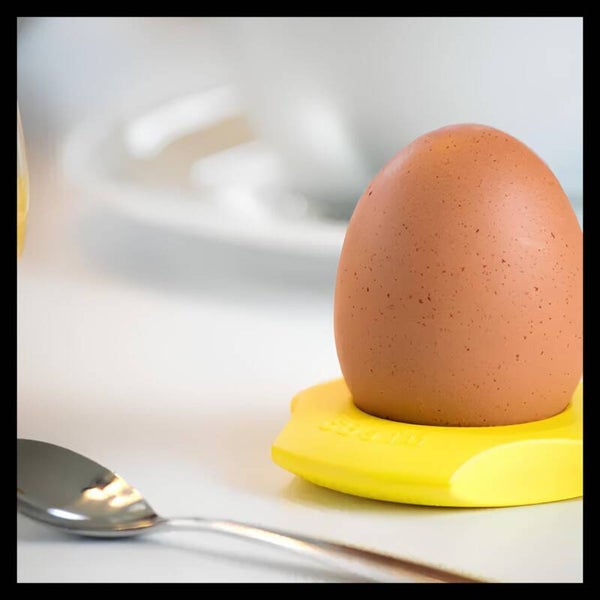 Cregg : trancheuse à œufs et coquetier, génial !! et plusieurs couleurs