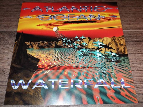 Atlantic Ocean - Waterfall