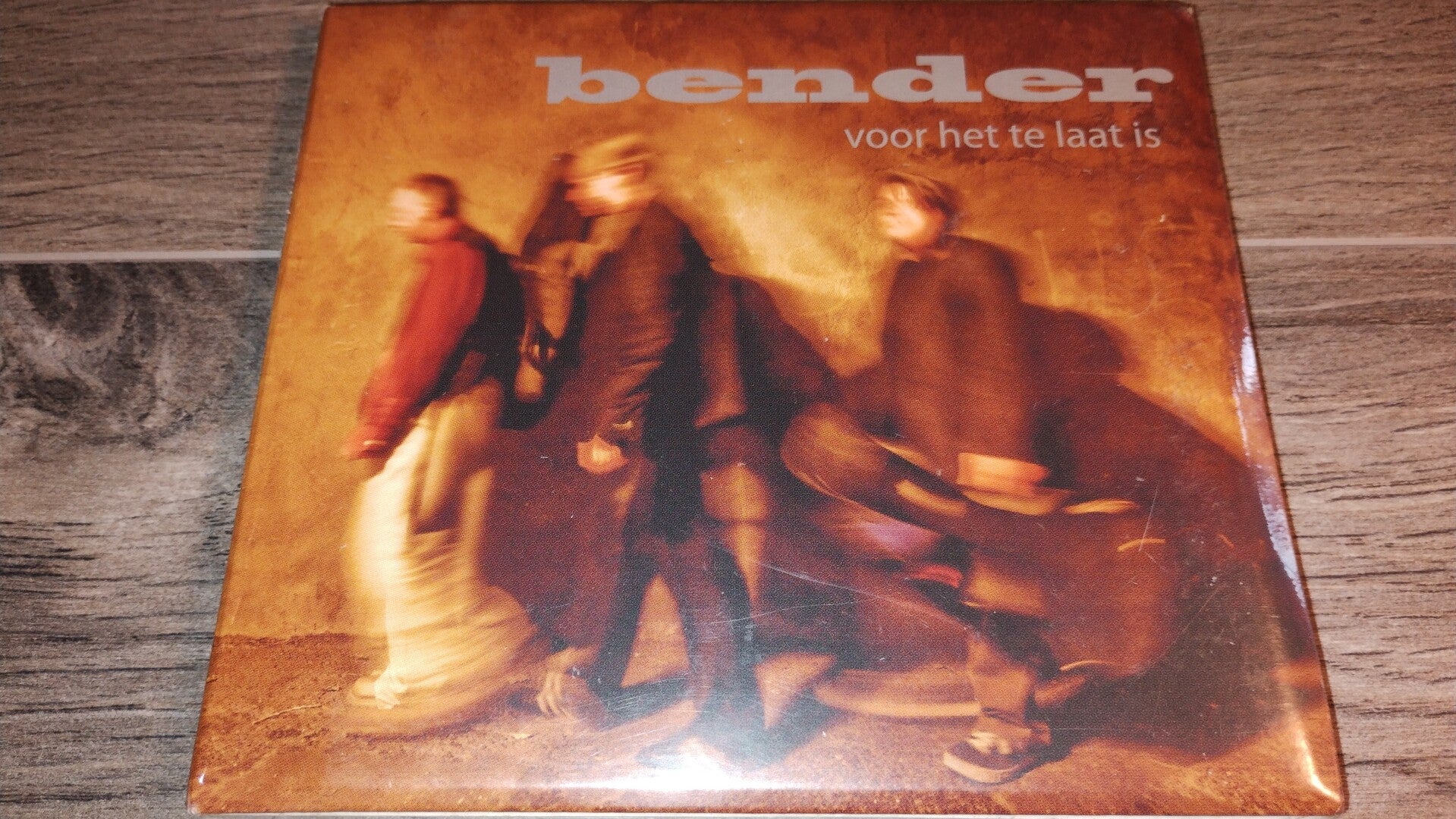 Bender - Voor Het Te Laat Is (Digipack)