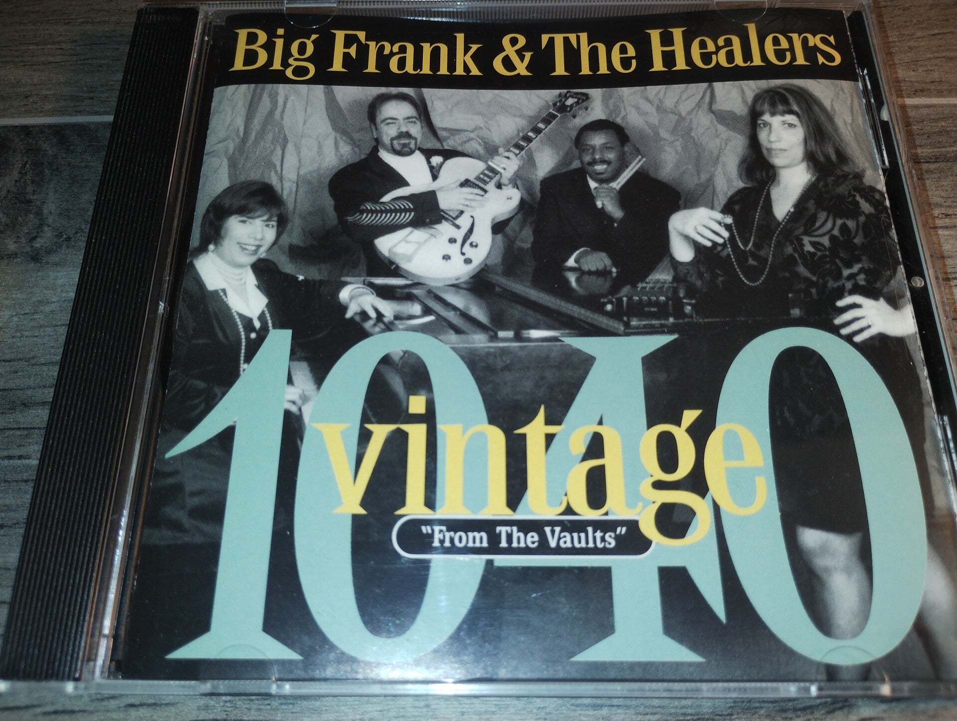 Big Frank & The Healers - Vintage 1040