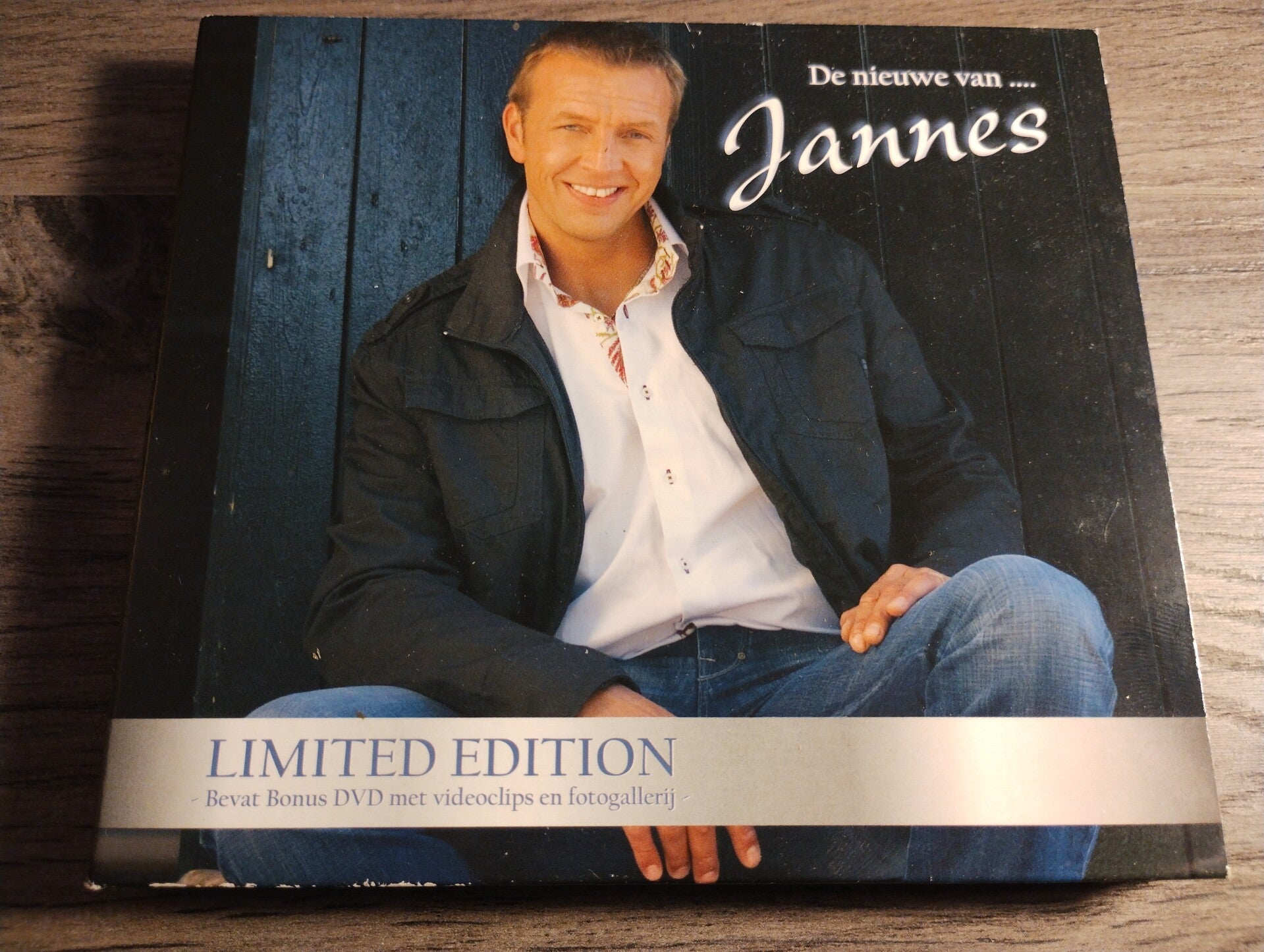 Jannes - De Nieuwe Van ...Jannes (Limited Edition + DVD)