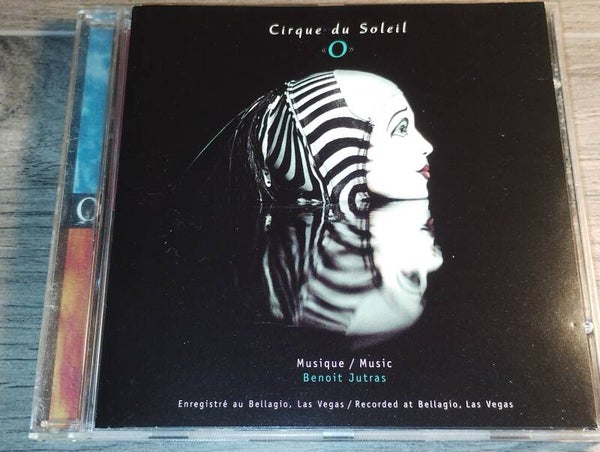 Cirque Du Soleil - O