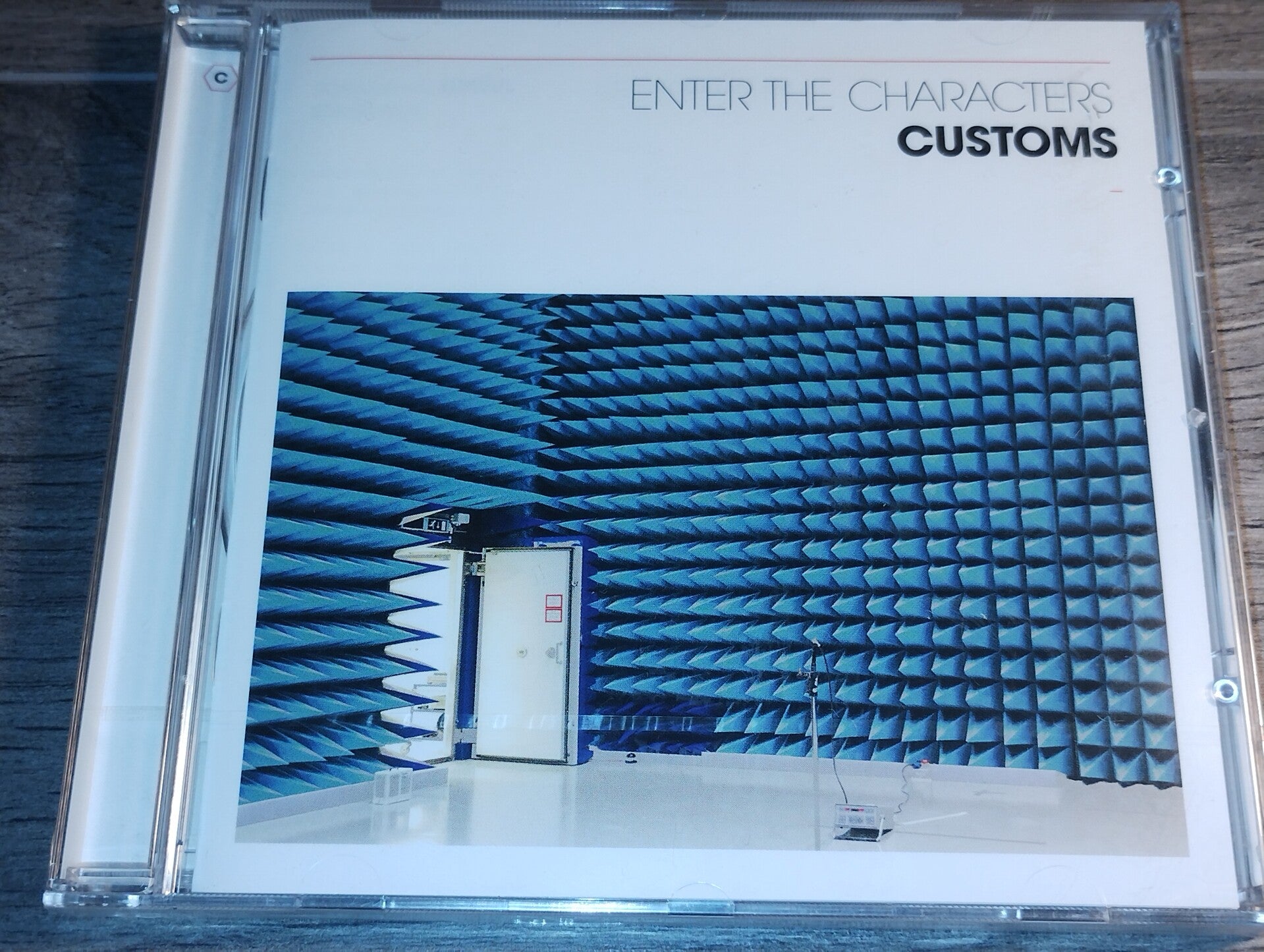 Customs - Enter The Characters (NIEUW)