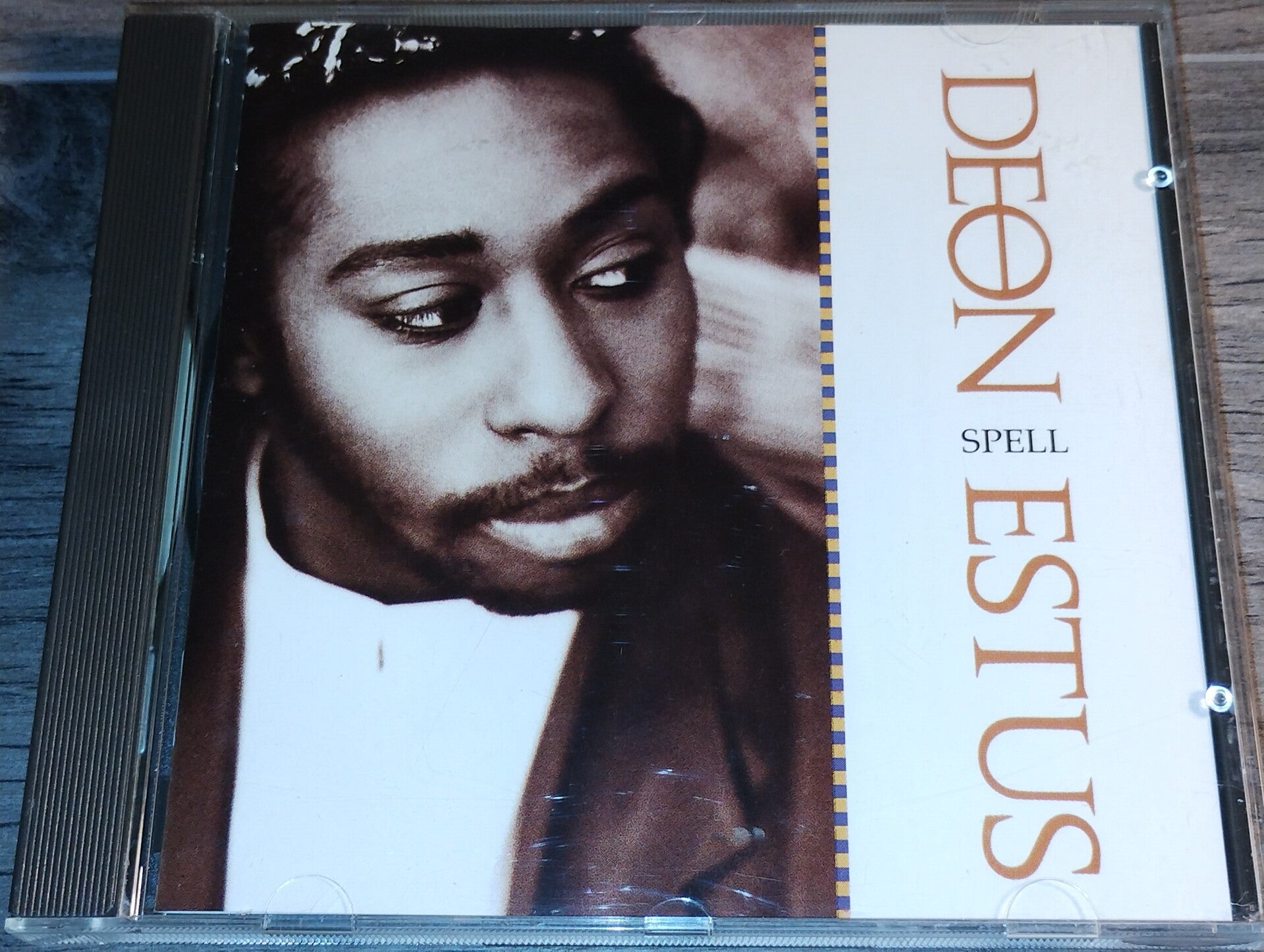 Deon Estus - Spell