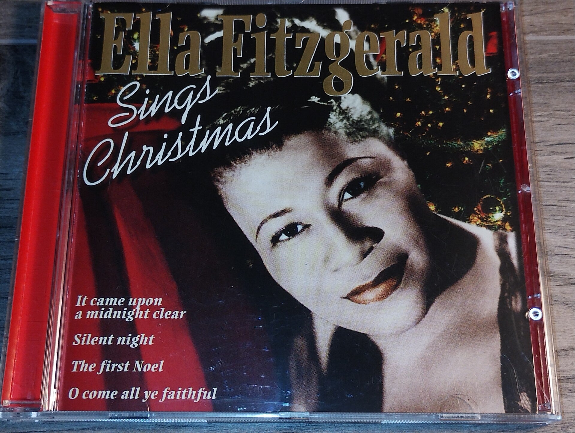 Ella Fitzgerald Sings Christmas