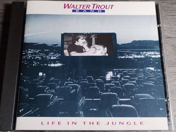 Walter Trout Band - Life In The Jungle