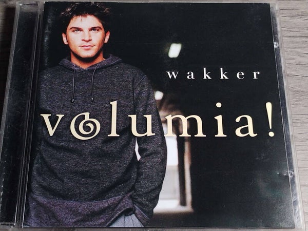 Volumia - Wakker