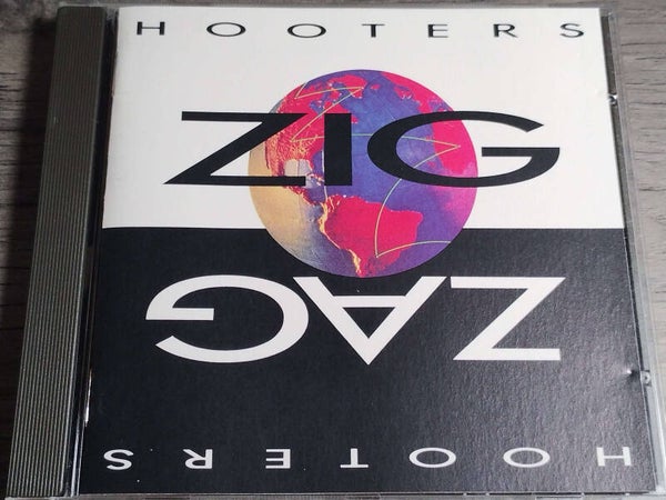 Hooters - Zig Zag