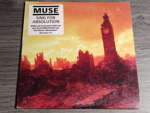 Muse - Sing For Absolution (DVD 2 van Exclusieve 3 CD Set)